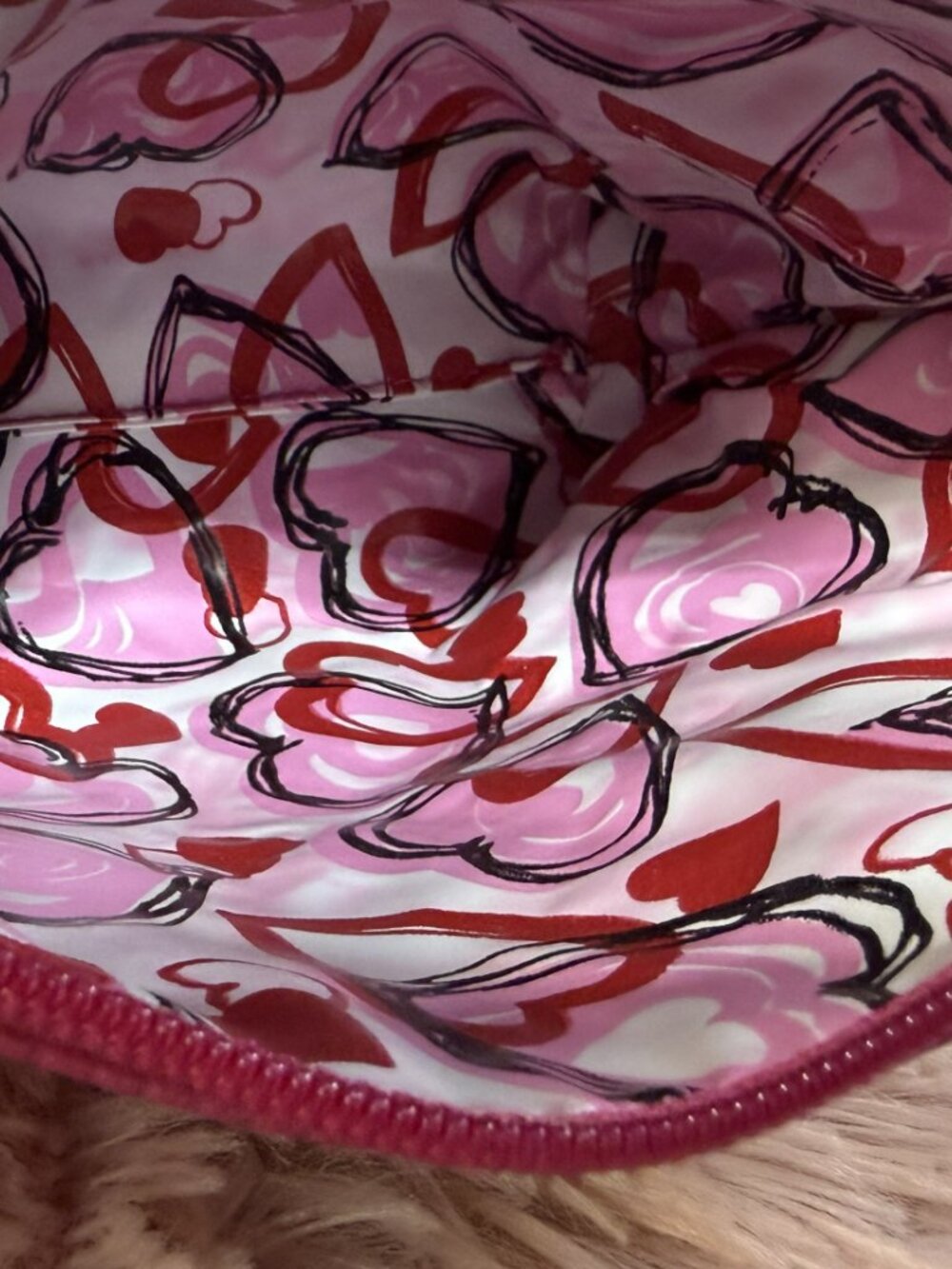 EUC Cosmetic bag with heart mirror - Pink - Picture 6 of 9